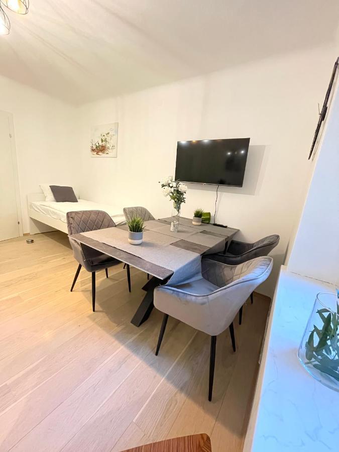 Ein Traum Im Leechwald Naehe Lkh Apartment Graz Exterior foto